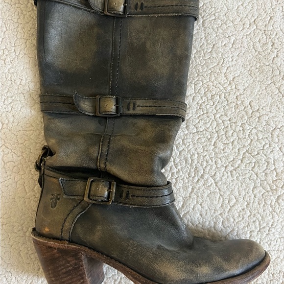 Frye Women's Black Distressed Leather Boots - Picture 8 of 13
